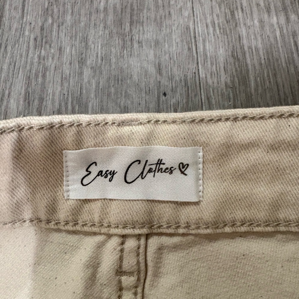 High Rise Cream Jeans - Picture 4 of 5